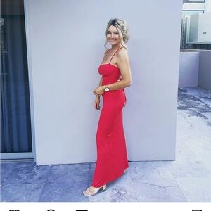 Gorgeous red bodycon backless dress size 4!